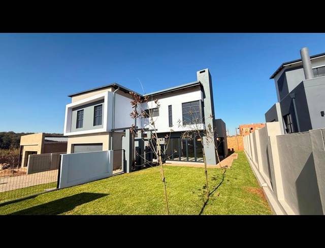 3 BEDROOM HOUSE FOR SALE IN FOUNTAINBROOK ESTATE